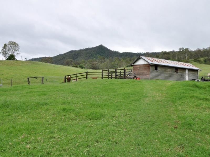 225 Mulgowie Road, Thornton QLD 4341