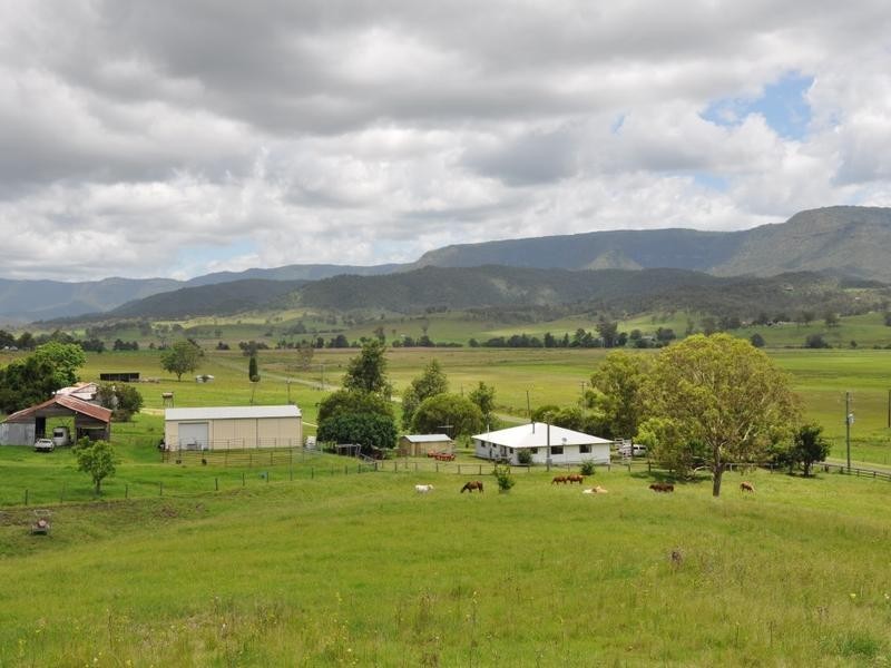 225 Mulgowie Road, Thornton QLD 4341