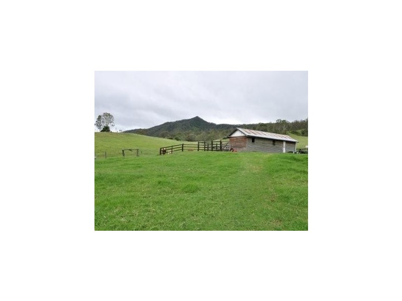225 Mulgowie Road, Thornton QLD 4341
