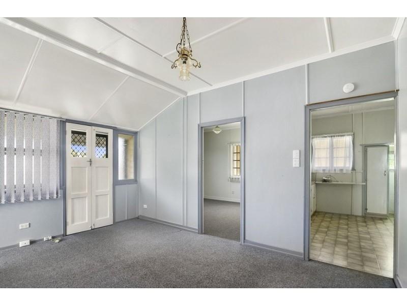 23 Fernvale Road, Brassall QLD 4305