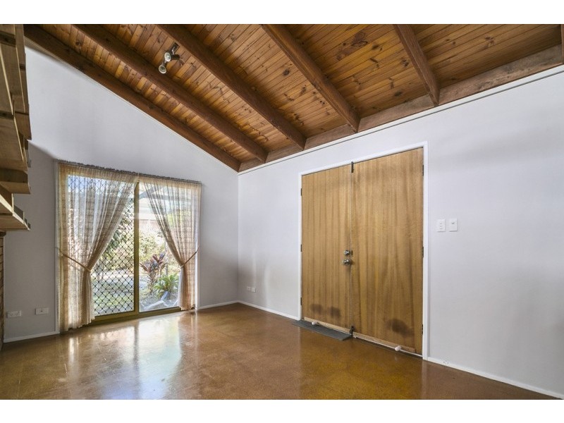 5 Gorston Close, Yamanto QLD 4305