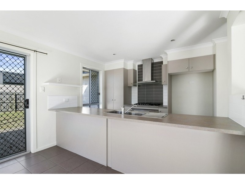 22 Moogerah Boulevard, Redbank Plains QLD 4301