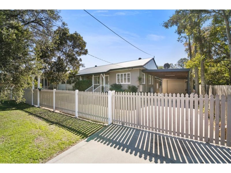 26 Gomer Street, Booval QLD 4304