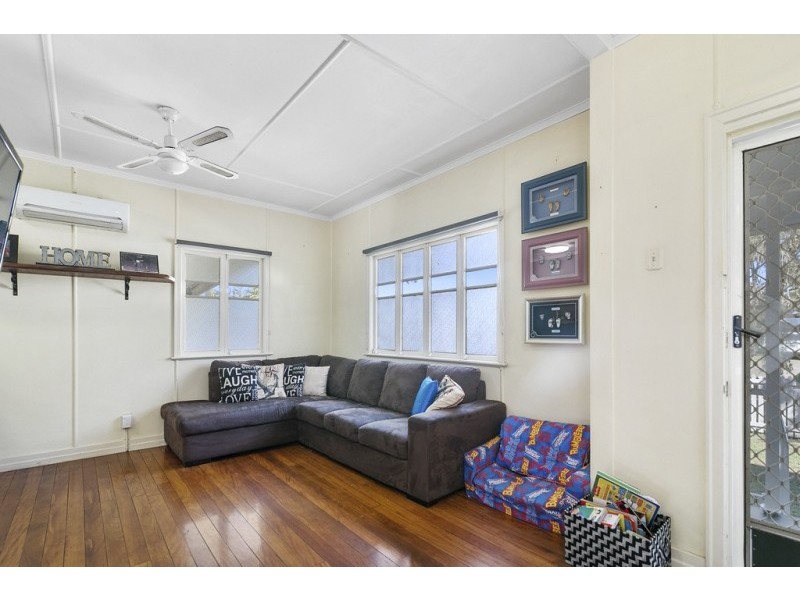 26 Gomer Street, Booval QLD 4304