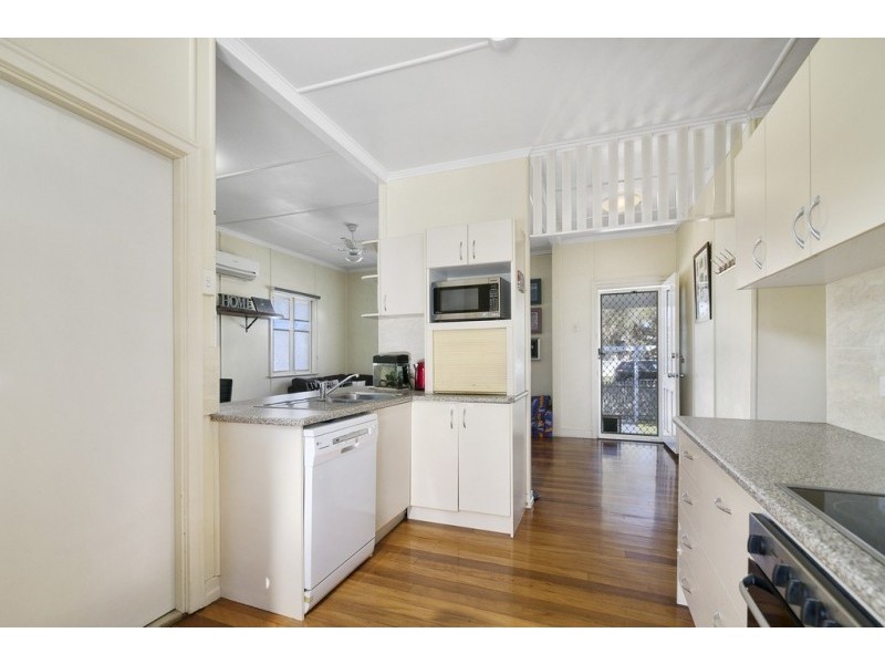 26 Gomer Street, Booval QLD 4304