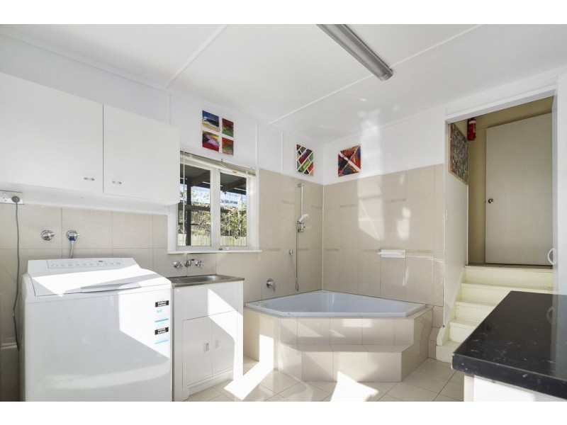 26 Gomer Street, Booval QLD 4304