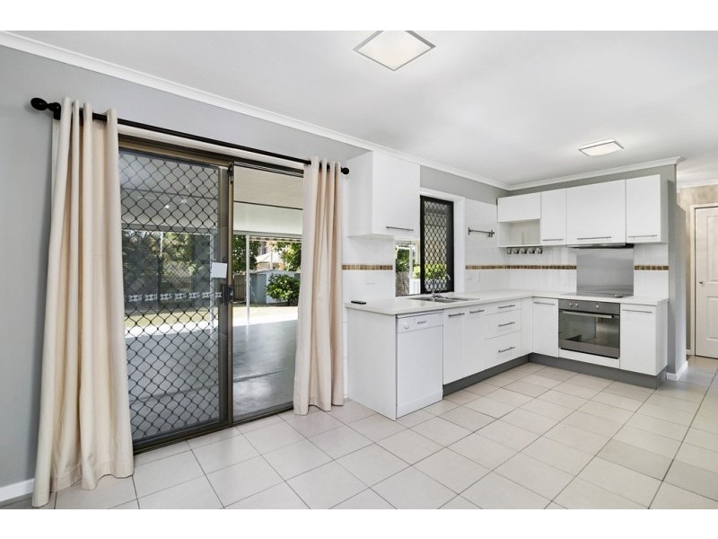 44 Cooinda Street, Eastern Heights QLD 4305