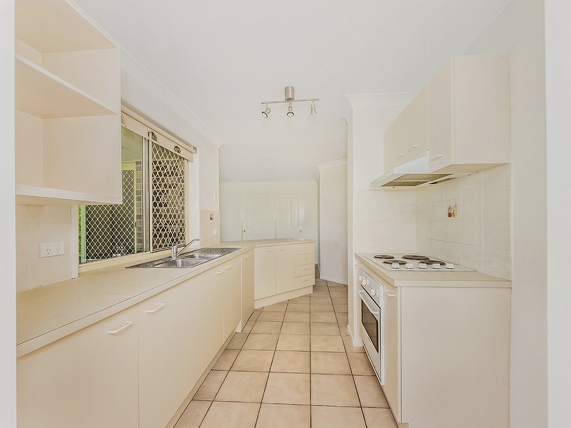 6 Bellmount Place, Brassall QLD 4305