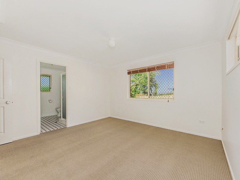 6 Bellmount Place, Brassall QLD 4305