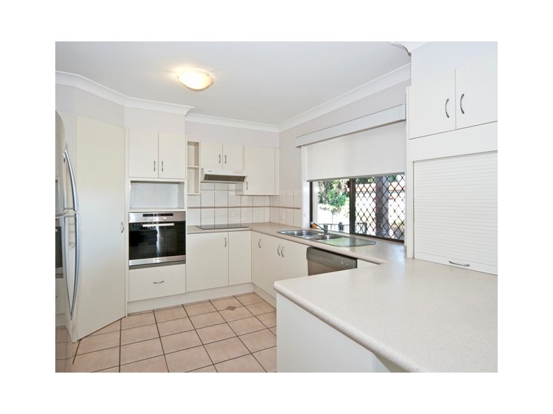 7 Wilton Court, Flinders View QLD 4305