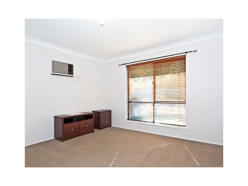 7 Wilton Court, Flinders View QLD 4305