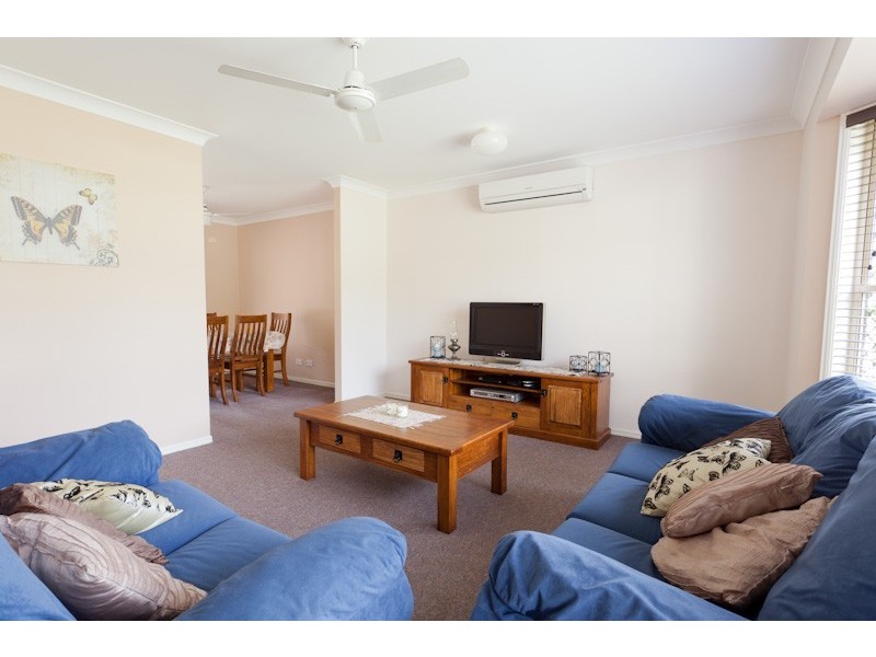4 Acorn Crescent, Flinders View QLD 4305