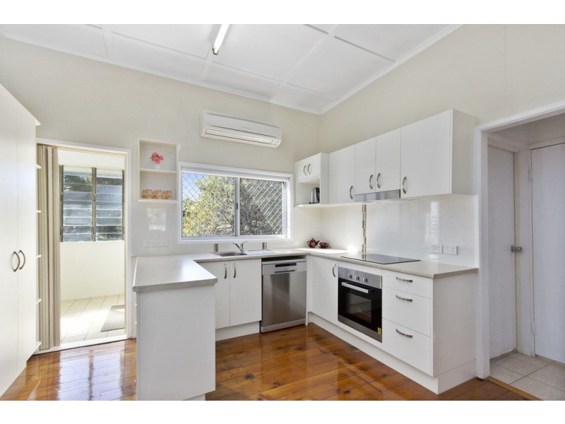 180 Glebe Road, Booval QLD 4304