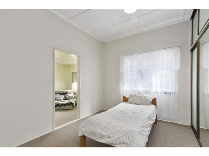 180 Glebe Road, Booval QLD 4304