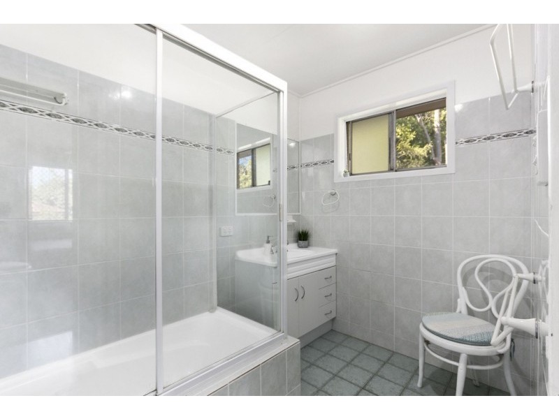 8 Chamberlain Street, Sadliers Crossing QLD 4305