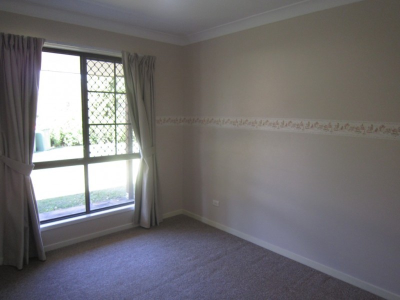 17 Creston Street, Raceview QLD 4305
