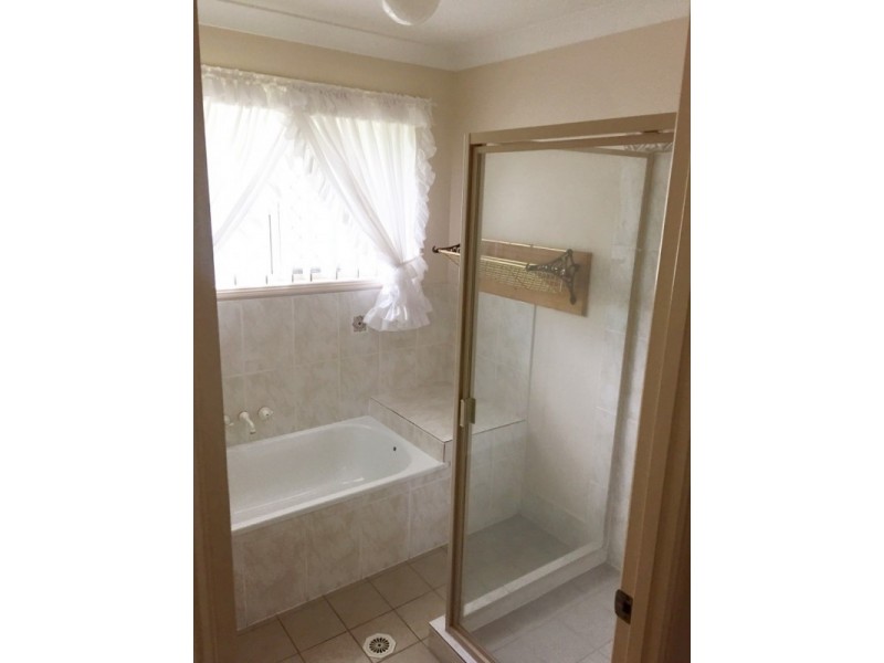 106 Jacana Crescent, Flinders View QLD 4305