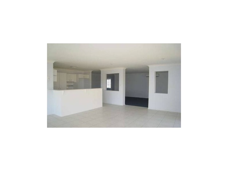 24 Brighton Street, Raceview QLD 4305