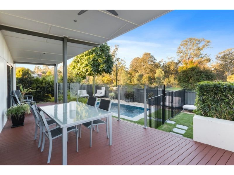1 Sirmione Court, Raceview QLD 4305