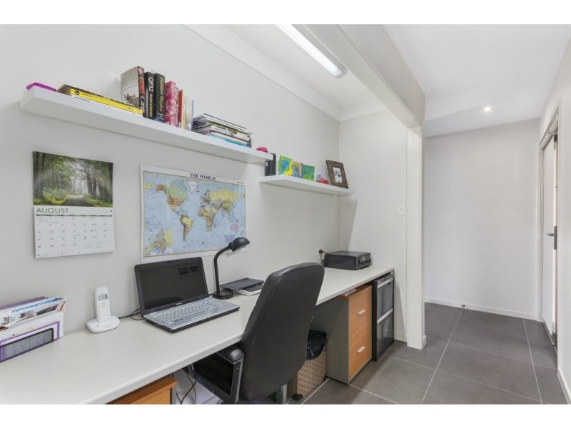 1 Sirmione Court, Raceview QLD 4305