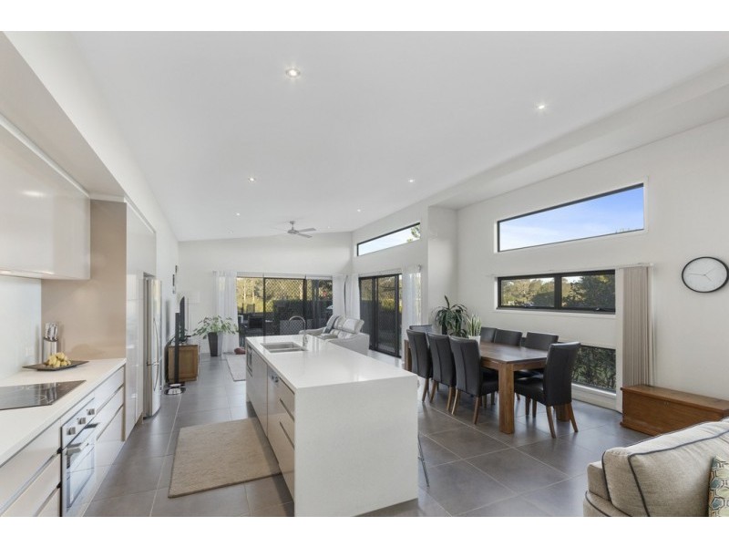 1 Sirmione Court, Raceview QLD 4305