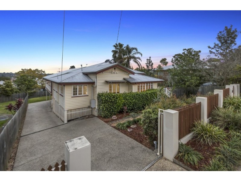 36 Pine Mountain Road, North Ipswich QLD 4305