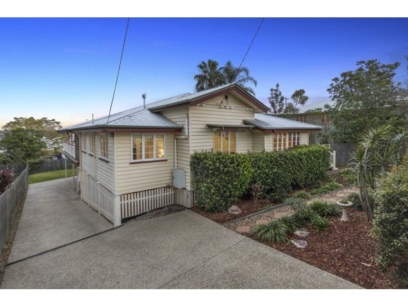 36 Pine Mountain Road, North Ipswich QLD 4305