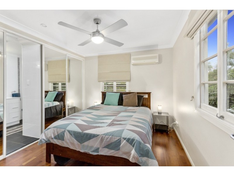36 Pine Mountain Road, North Ipswich QLD 4305