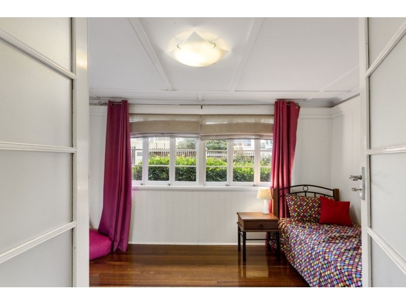 36 Pine Mountain Road, North Ipswich QLD 4305