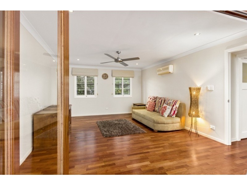 36 Pine Mountain Road, North Ipswich QLD 4305