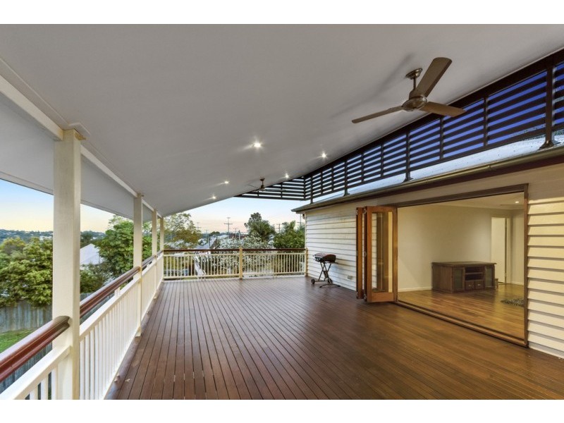 36 Pine Mountain Road, North Ipswich QLD 4305