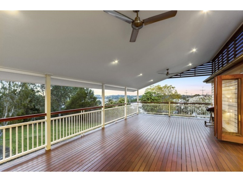 36 Pine Mountain Road, North Ipswich QLD 4305