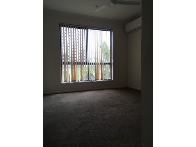17 Benjamin Court, Yamanto QLD 4305