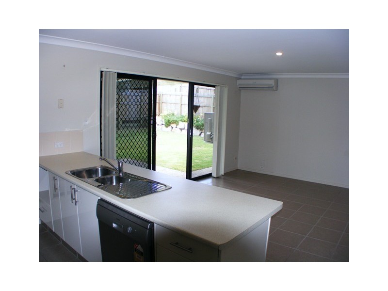 13 Brighton Street, Raceview QLD 4305