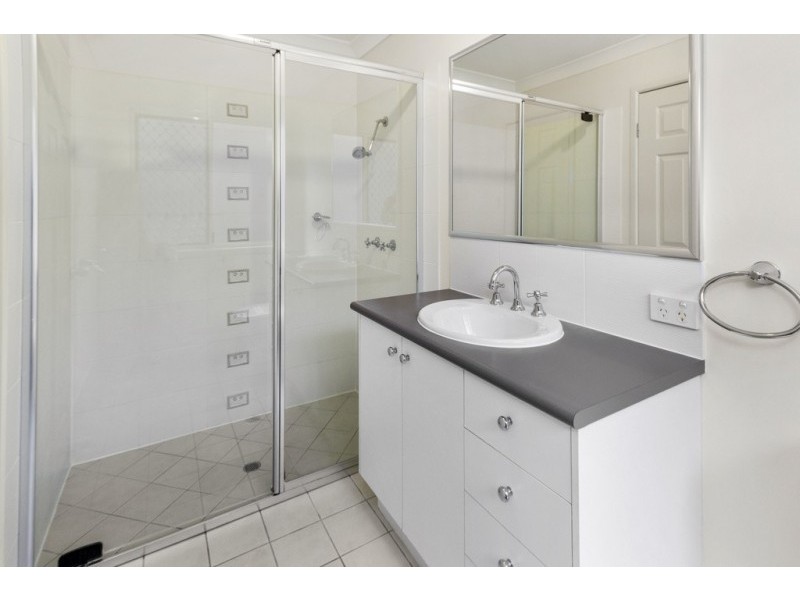 44 Lakeview Drive, Deebing Heights QLD 4306