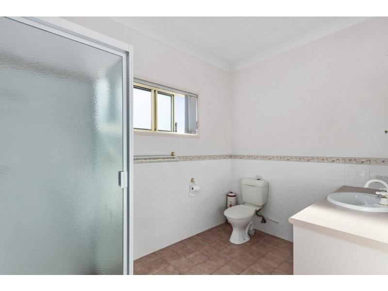 5 Willaroo Close, Flinders View QLD 4305