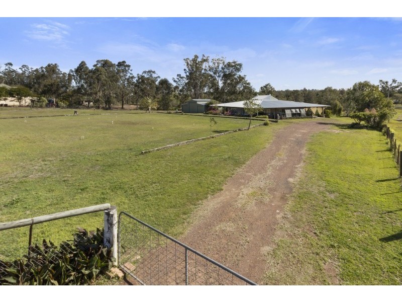 32 Clive Street, Fernvale QLD 4306
