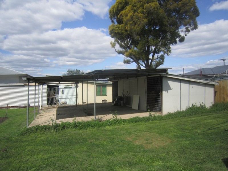 1&2/35 Blackstone Road, Eastern Heights QLD 4305