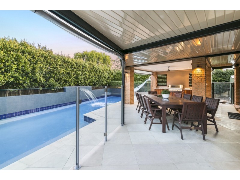 4 Redwood Place, Yamanto QLD 4305