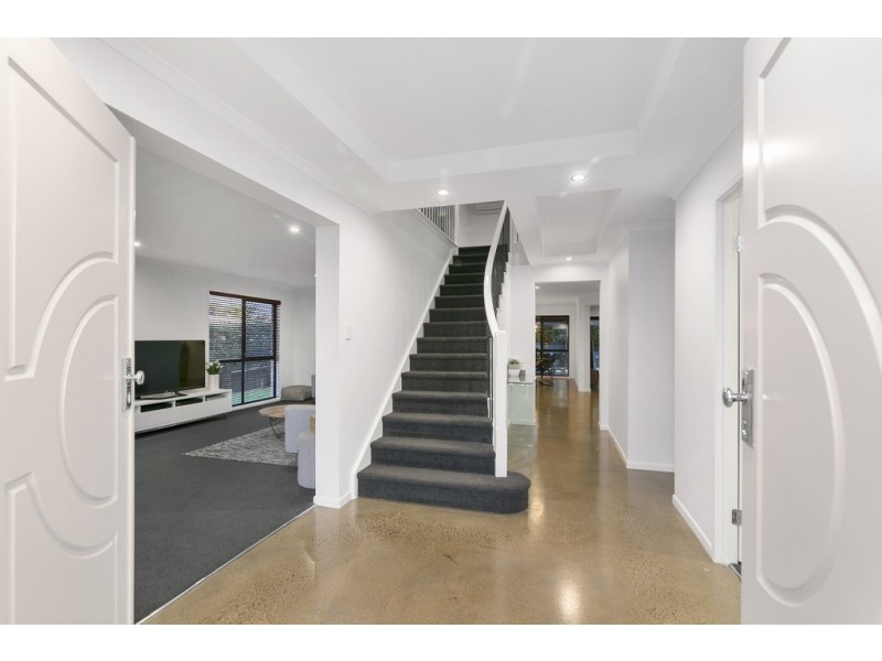 4 Redwood Place, Yamanto QLD 4305