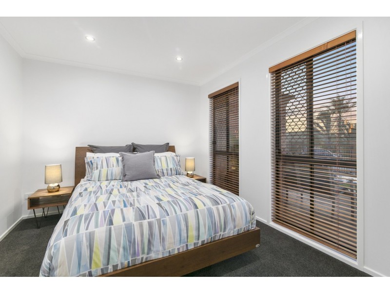 4 Redwood Place, Yamanto QLD 4305