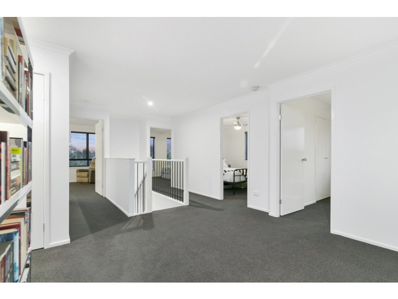 4 Redwood Place, Yamanto QLD 4305