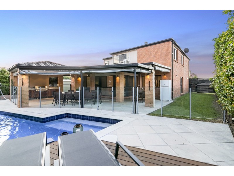 4 Redwood Place, Yamanto QLD 4305