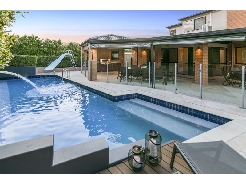 4 Redwood Place, Yamanto QLD 4305