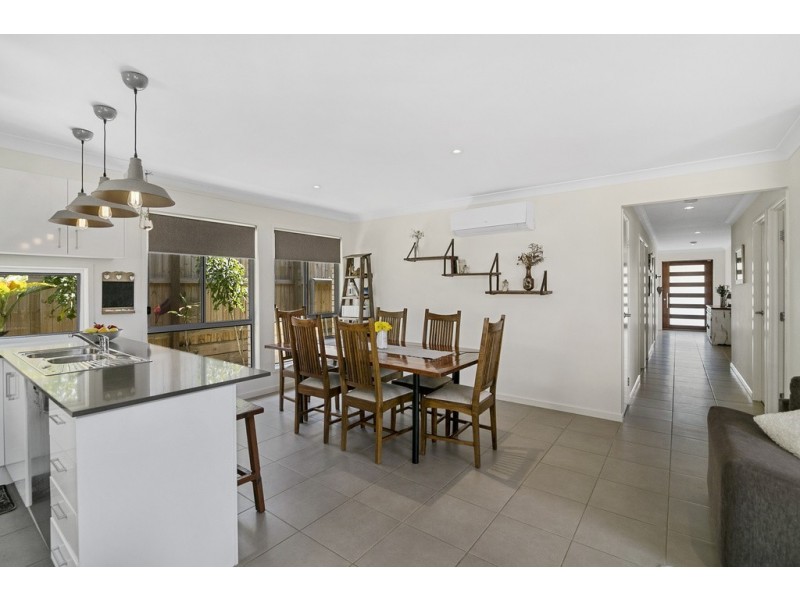 10 Bowerbird Street, Deebing Heights QLD 4306