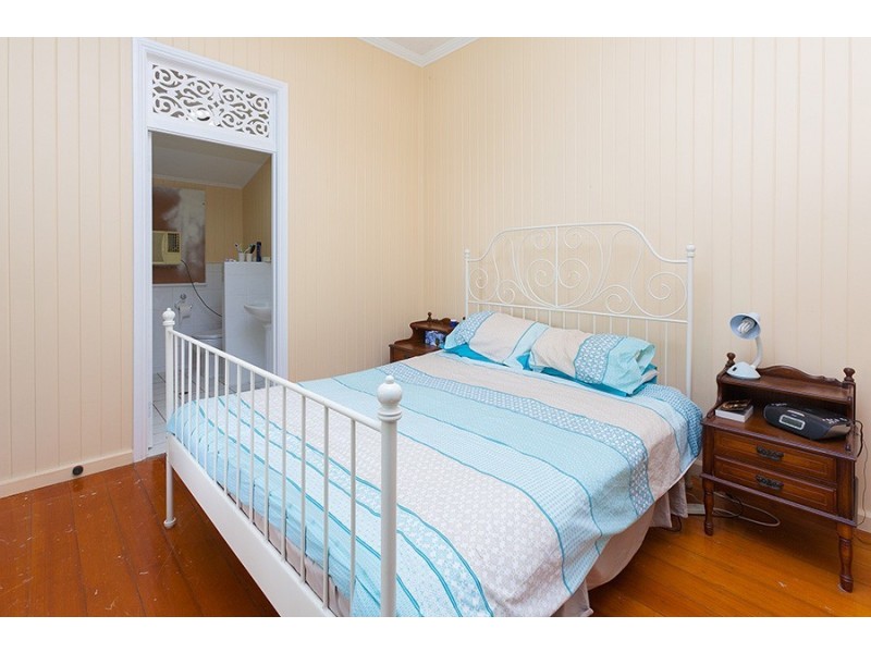 48 Woodend Road, Woodend QLD 4305