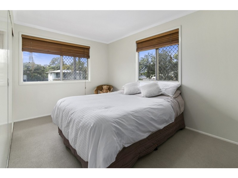 1 Poplar Street, Raceview QLD 4305