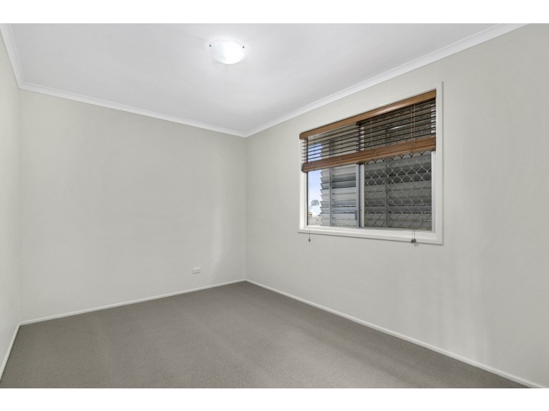 1 Poplar Street, Raceview QLD 4305