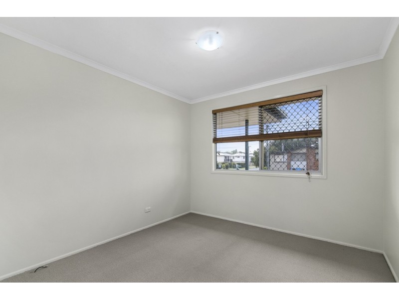 1 Poplar Street, Raceview QLD 4305
