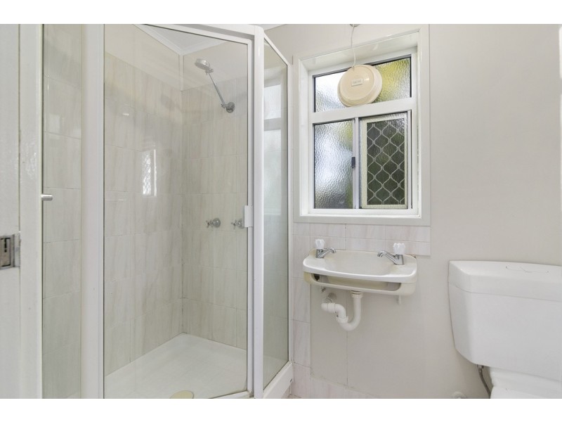 1 Poplar Street, Raceview QLD 4305